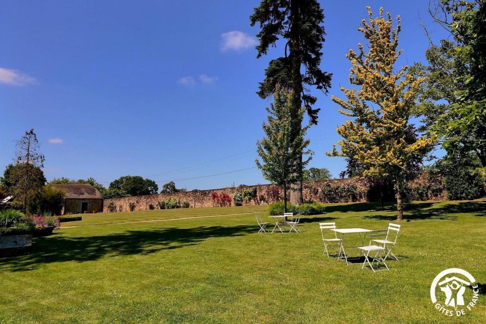 Lodge De L'Etang Mezieres-Sur-Couesnon Экстерьер фото
